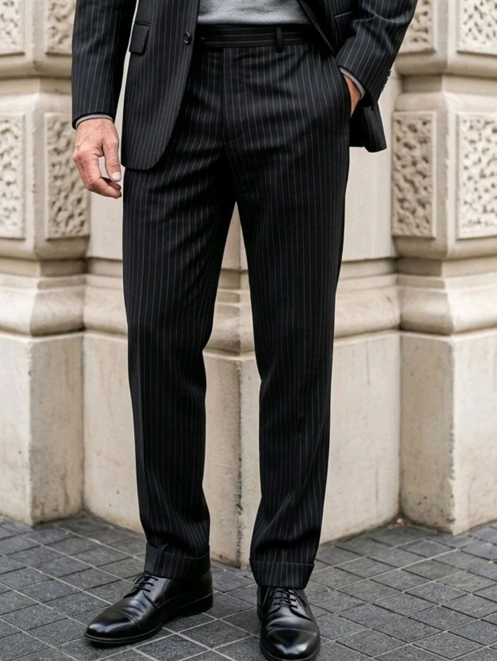 Haggar Men's 38x29 Black Pinstripe Classic Pleated Front Dress Pant Cuff No Iron